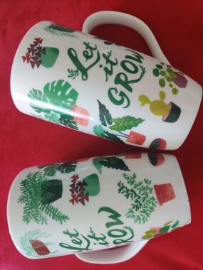 Sale🎁Two Danica Jubilee "Let it Grow" Quality Stoneware Large Mugs...Firm‼️